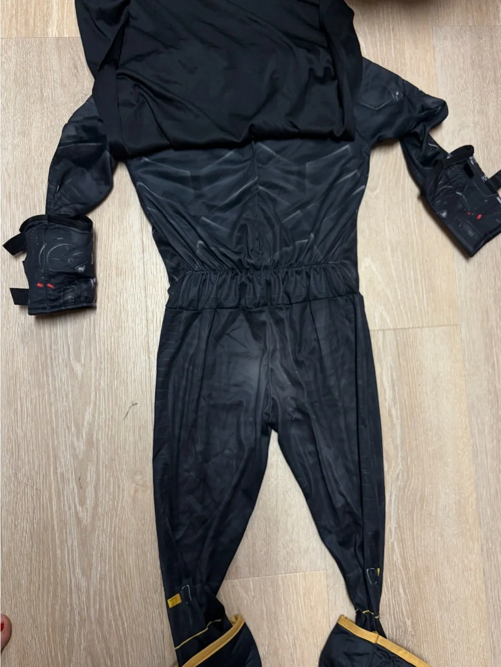 Boys Batman Superhero Costume with Mask and Utility Belt
